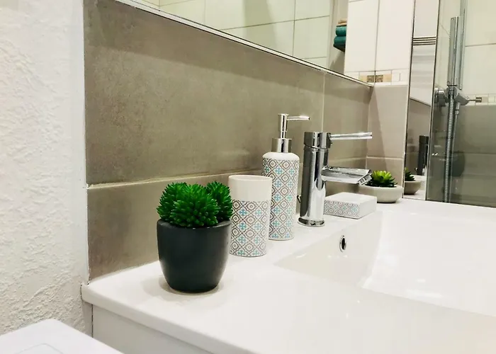 Le Petit Nid De Max Et Sophie 1free Garage